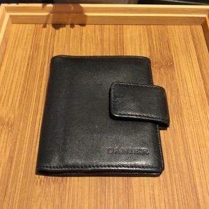 Super soft Danier leather card holder
